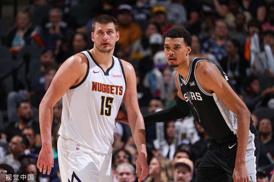 文班34+12格拉汉姆准绝杀 马刺23分逆转掘金