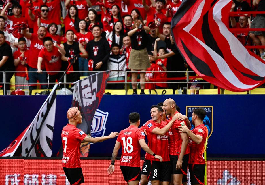 费利佩帽子戏法 成都蓉城3-1深圳新鹏城