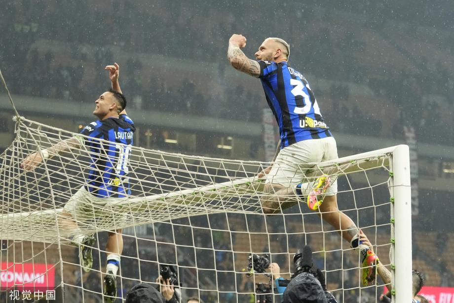 德比战3人染红 国米客场2-1米兰提前5轮夺冠