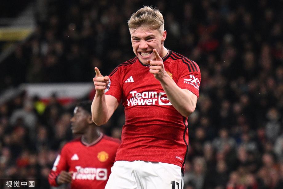 英超-B费双响马奎尔破门 曼联4-2逆转谢菲尔德联