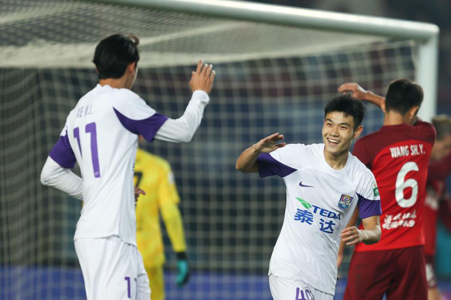 郭皓破门韩鹏飞头槌 天津津门虎2-1逆转河南