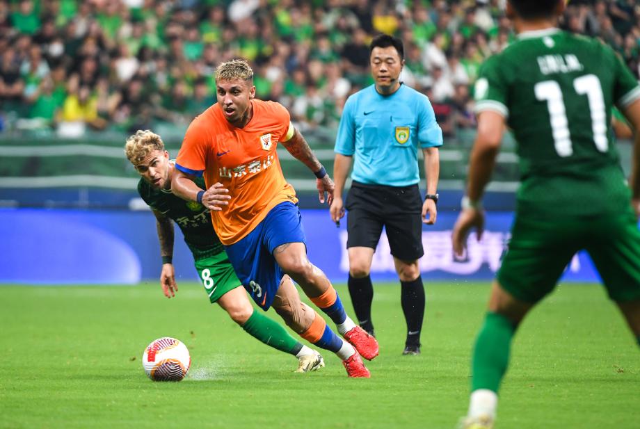 阿德本罗进球法比奥破门 国安两球完胜泰山