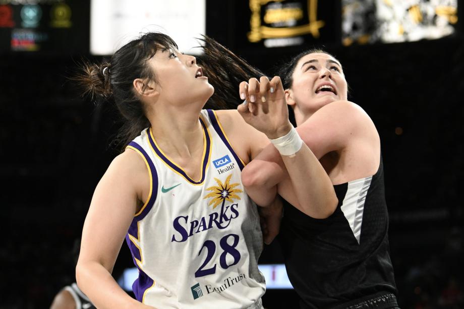 [图]WNBA常规赛-李月汝4分1板 火花71-90王牌