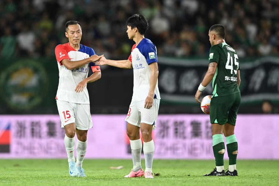 费南多2传1射 上海申花客场4-3逆转浙江