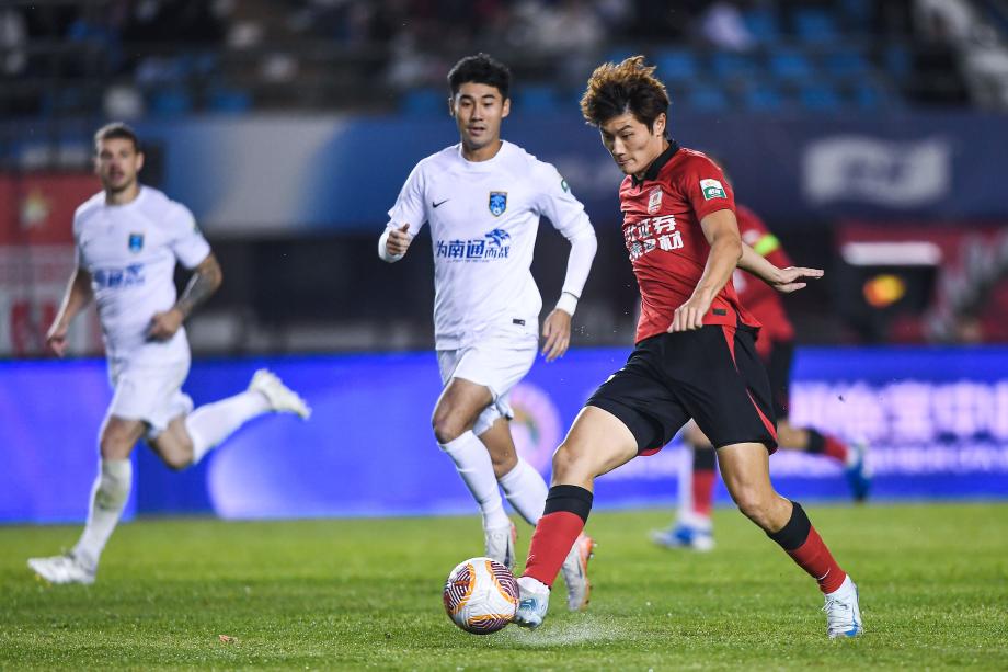 田玉达补时绝杀 长春亚泰3-2逆转送南通支云8轮不胜