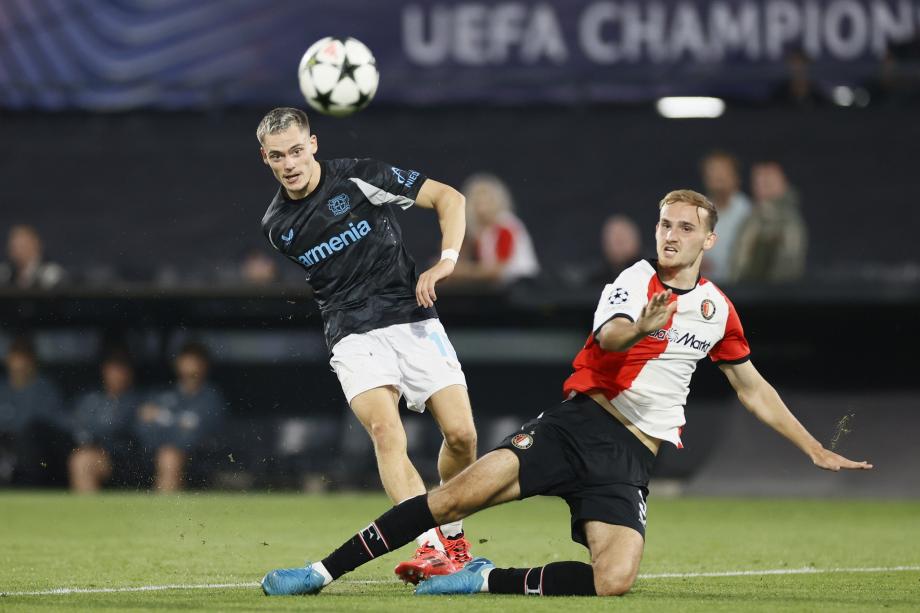 维尔茨欧冠首秀双响 勒沃库森4-0费耶诺德