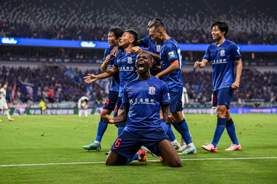 于汉超2分钟扳平+绝杀 申花2-1津门虎距榜首2分