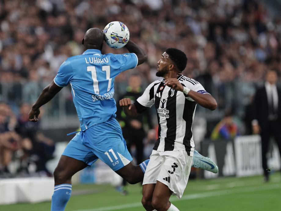 尤文主场0-0闷平那不勒斯 联赛遭遇三连平