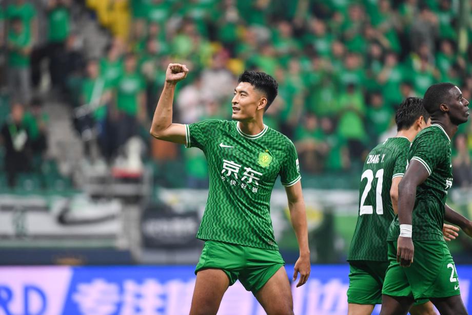 法比奥戴帽王子铭两球 国安8-1狂胜亚泰