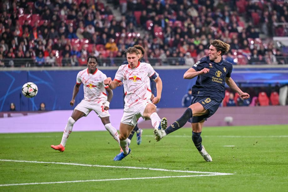 欧冠-弗拉霍维奇双响孔塞桑传射 尤文3-2逆转莱比锡