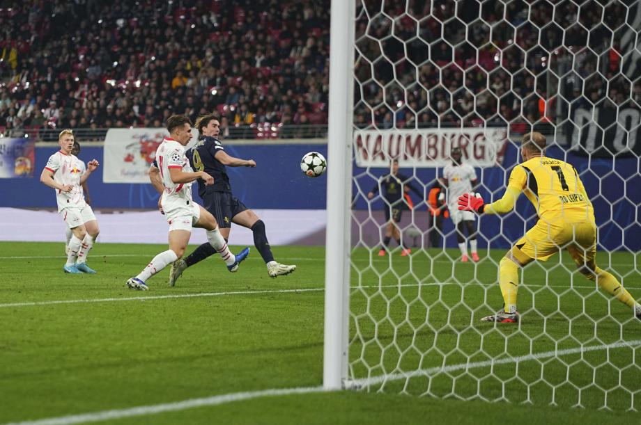 欧冠-弗拉霍维奇双响孔塞桑传射 尤文3-2逆转莱比锡