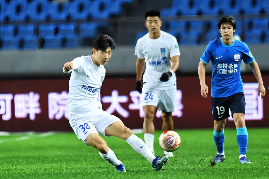 中超-沧州0-0闷平南通 沧州领先降级区6分