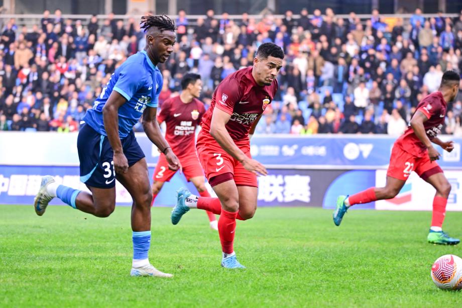 武磊破门 海港1-0沧州登顶积分榜领先申花1分