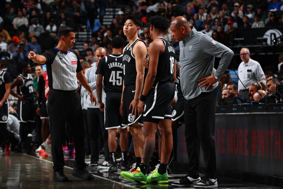 崔永熙完成NBA常规赛首秀 雄鹿不敌篮网两连败