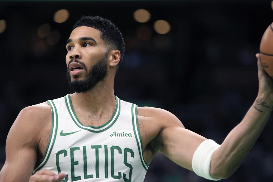 布朗30+6字母哥30+10 凯尔特人送雄鹿三连败