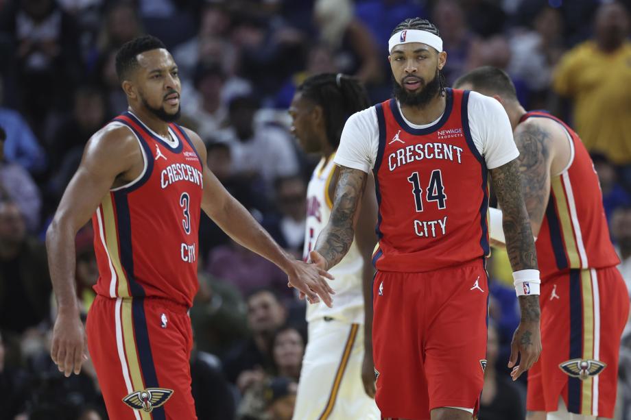 五人得分上双希尔德28分 勇士主场逆转鹈鹕