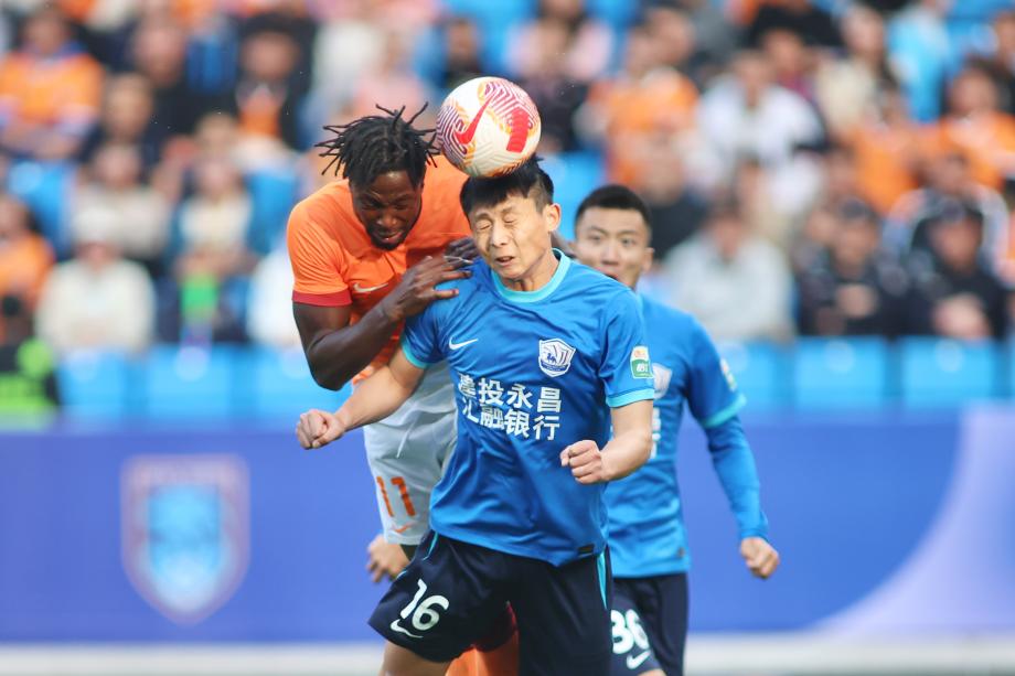 王鹏送点萨里奇点射 海牛1-0沧州雄狮携手保级