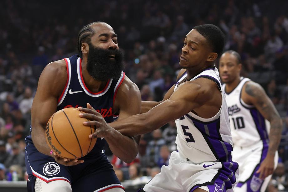 鲍威尔31+12哈登22+8 快船险胜国王