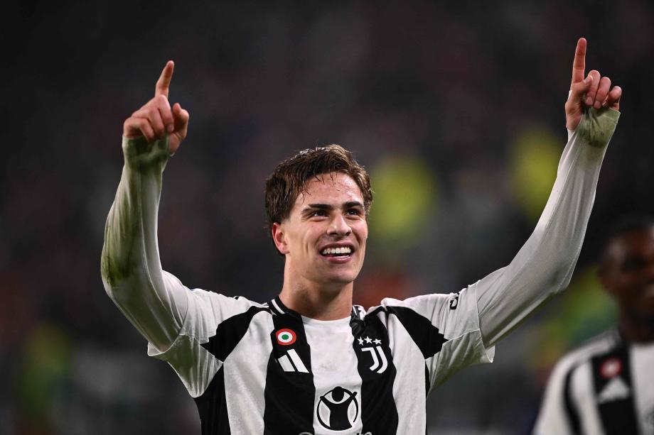 维阿伊尔迪兹破门 德比战尤文2-0都灵