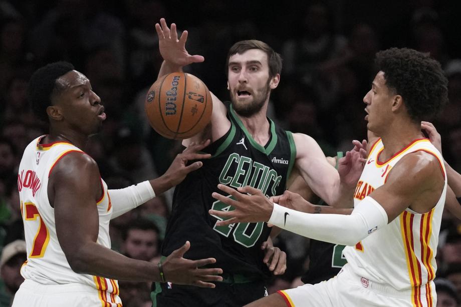 塔图姆20+8戴森28+7 杨缺阵老鹰胜凯尔特人