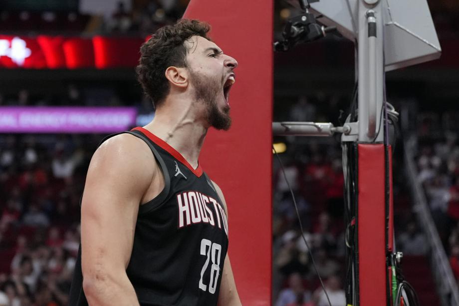 格林21+7哈登战旧主19分 替补发威火箭胜快船