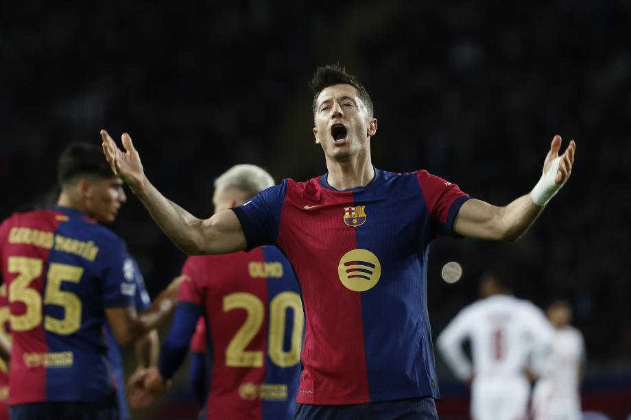 欧冠-莱万斩获个人欧冠百球 巴萨3-0完胜布雷斯特