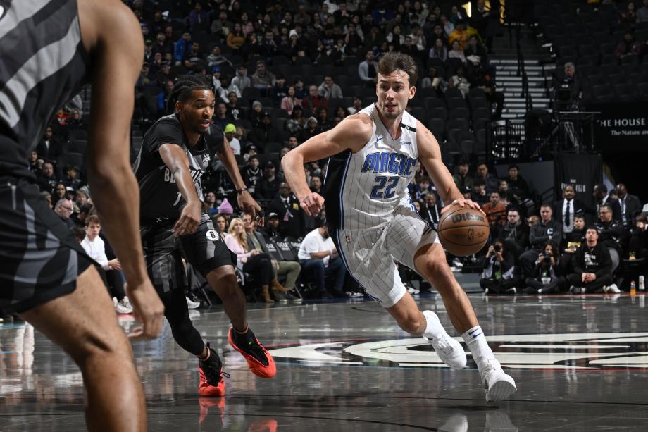 小瓦格纳20+9崔永熙登场 魔术胜篮网豪取六连胜