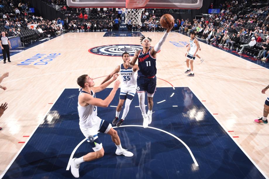 爱德华兹16分哈登10中1 森林狼大胜快船