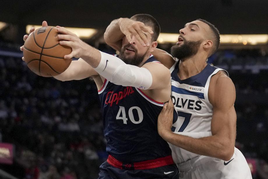 爱德华兹16分哈登10中1 森林狼大胜快船