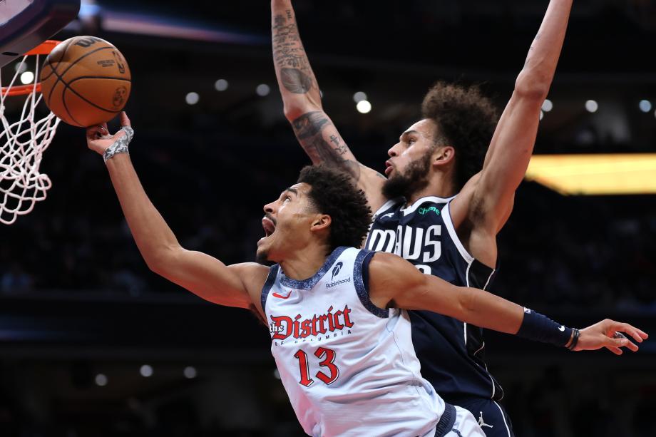 东契奇三双欧文25分 独行侠大胜送奇才16连败