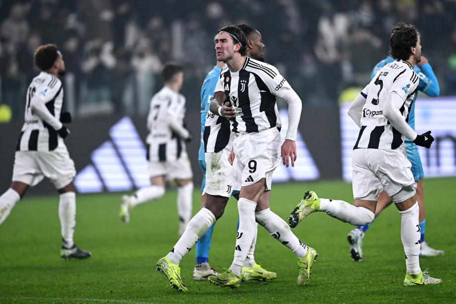 弗拉霍维奇点射绝平 尤文主场2-2威尼斯