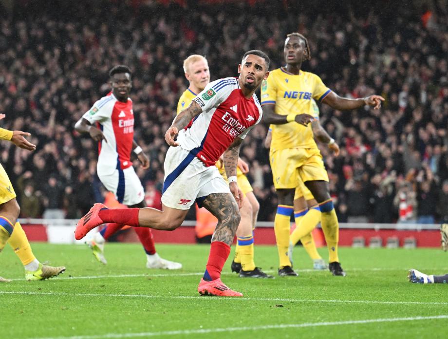 英联杯-热苏斯戴帽 阿森纳3-2逆转水晶宫进四强