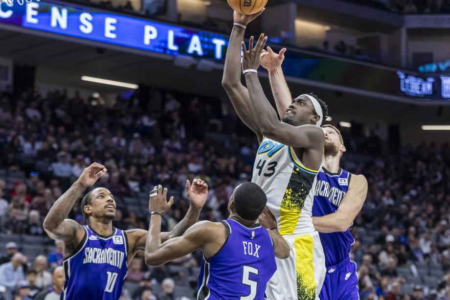 哈利伯顿14+8西卡19+10 步行者轻取国王四连胜