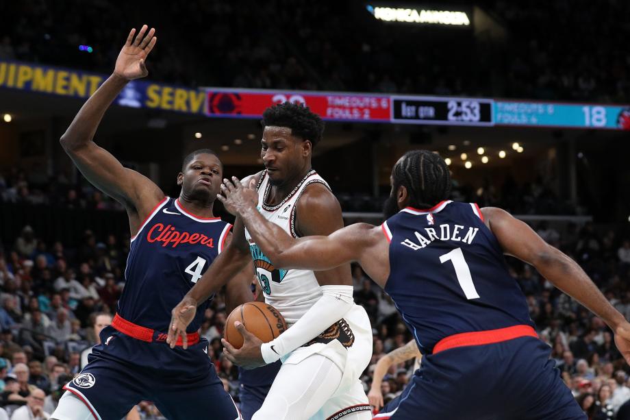 哈登21+8+9鲍威尔29分 快船客胜灰熊升至西部第7