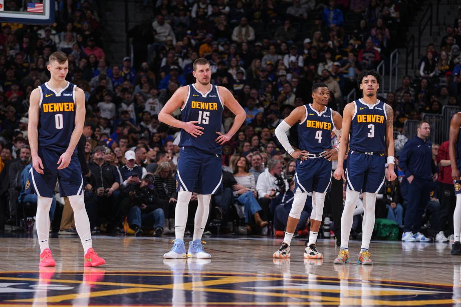 约基奇复出35+12+15威少三双 掘金主场击败篮网