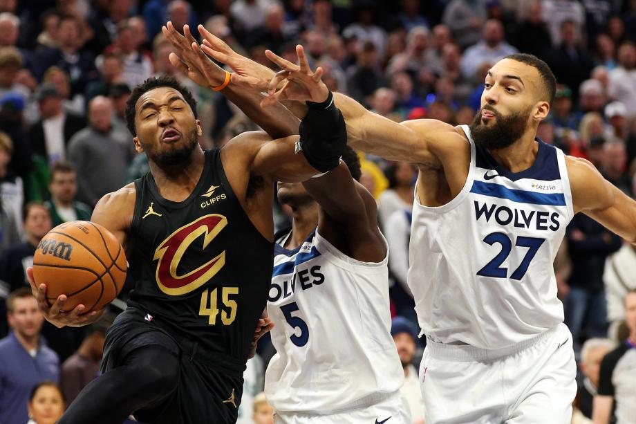 NBA-骑士124-117险胜森林狼 巩固联盟第一