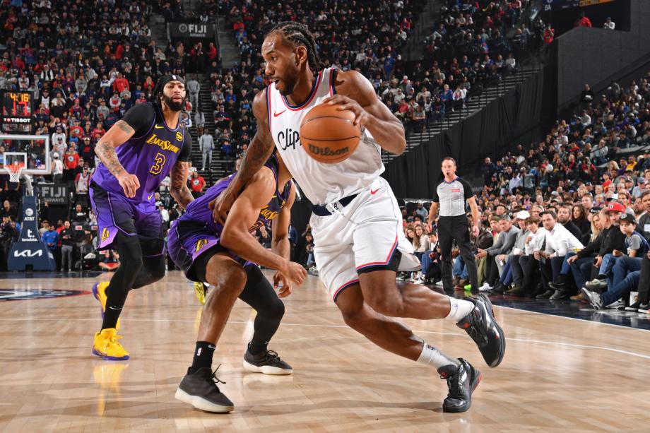 哈登里程碑詹姆斯25+11 快船轻取湖人4连胜