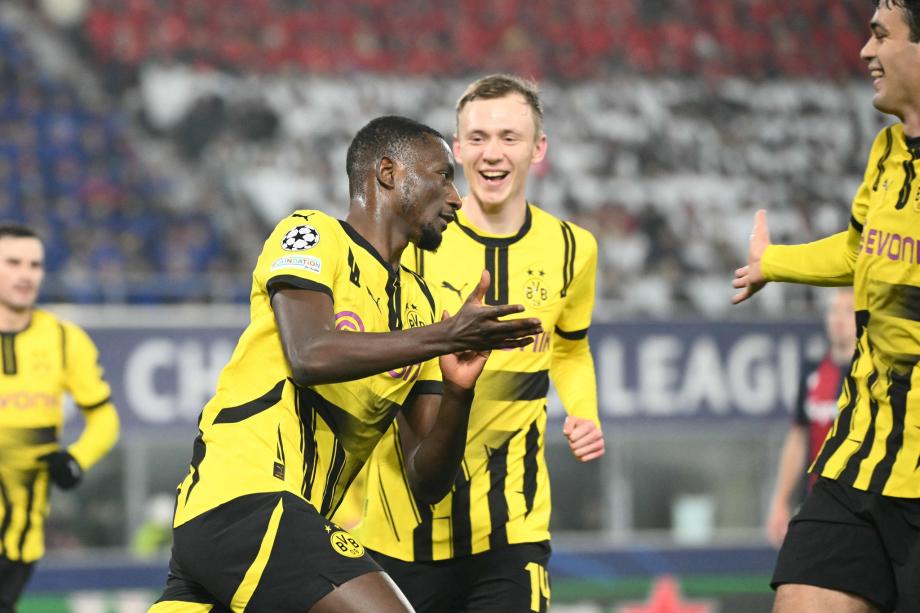 欧冠-多特1-2博洛尼亚 2分钟2球逆转取欧冠首胜