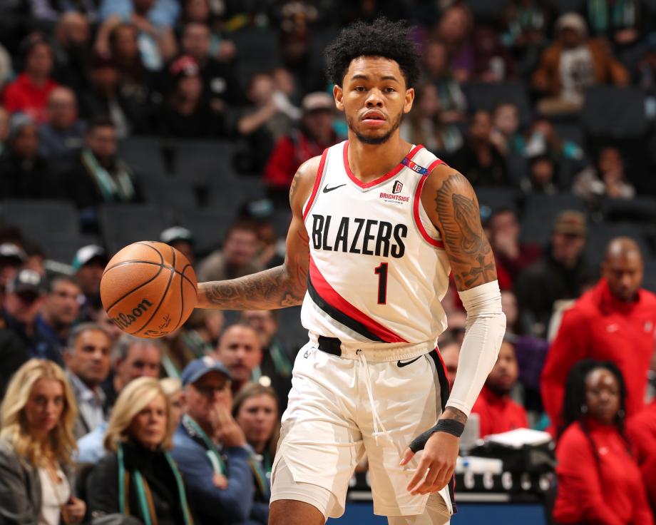 西蒙斯27+5史密斯17+6 开拓者力克黄蜂取4连胜