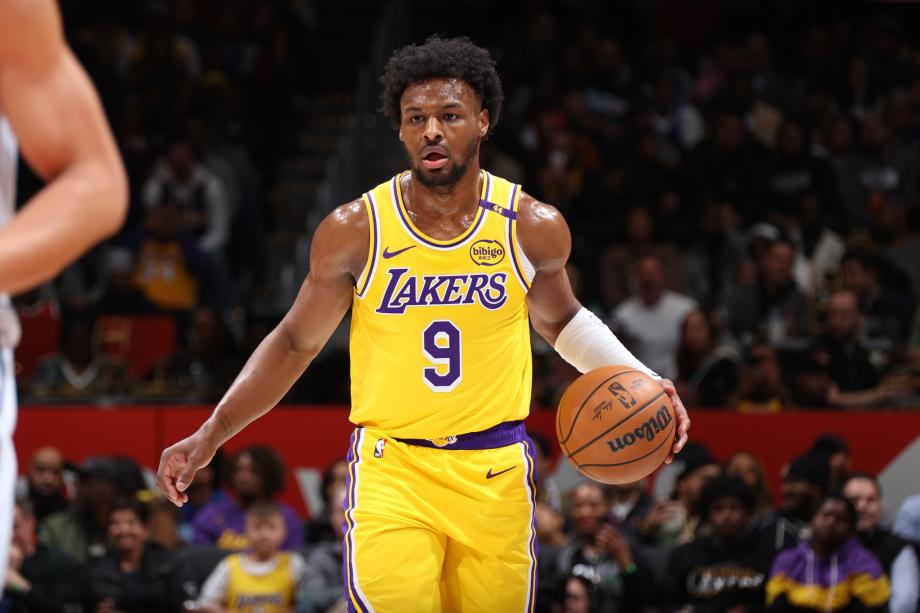 詹姆斯24+11浓眉缺阵 湖人狂胜送奇才16连败