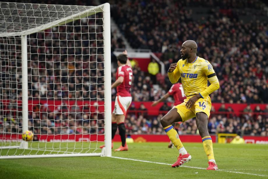 英超-马特塔两球 曼联0-2水晶宫3连胜遭终结