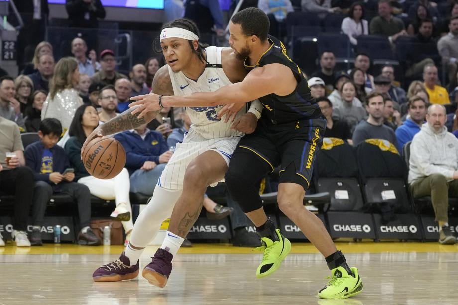 库里24分5助攻维金斯25分 勇士送魔术4连败