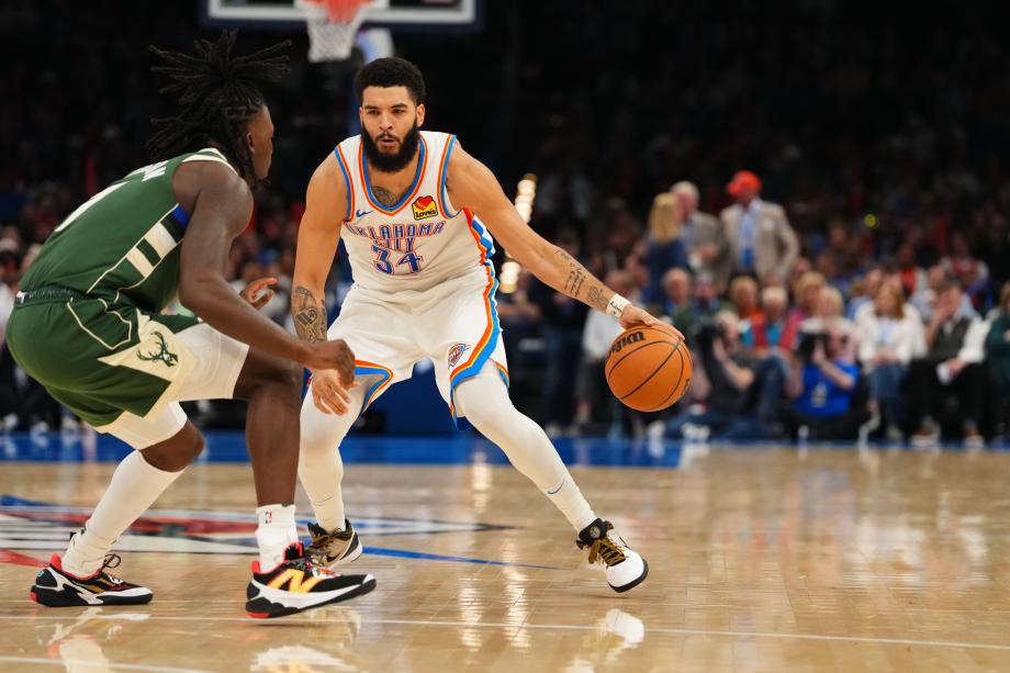 亚历山大34+6字母哥缺阵 雷霆送雄鹿4连败