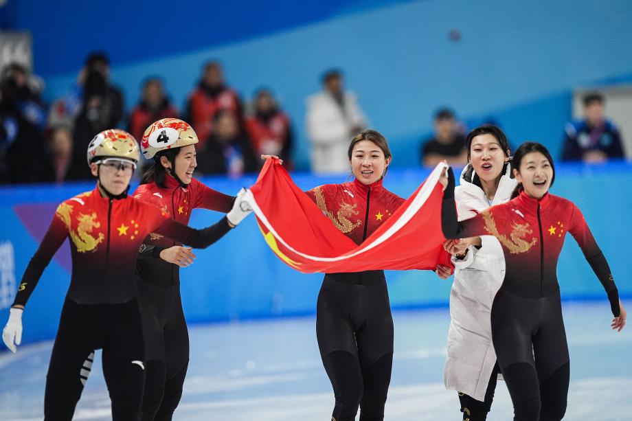 [图]亚冬会短道速滑女子3000米接力 中国队夺金