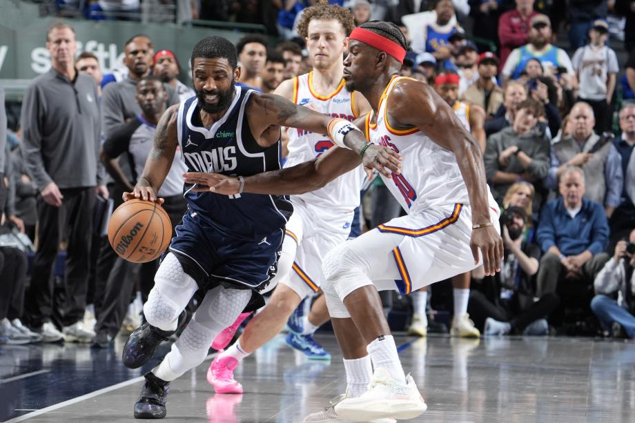 欧文42+7库里25+8 独行侠主场险胜勇士