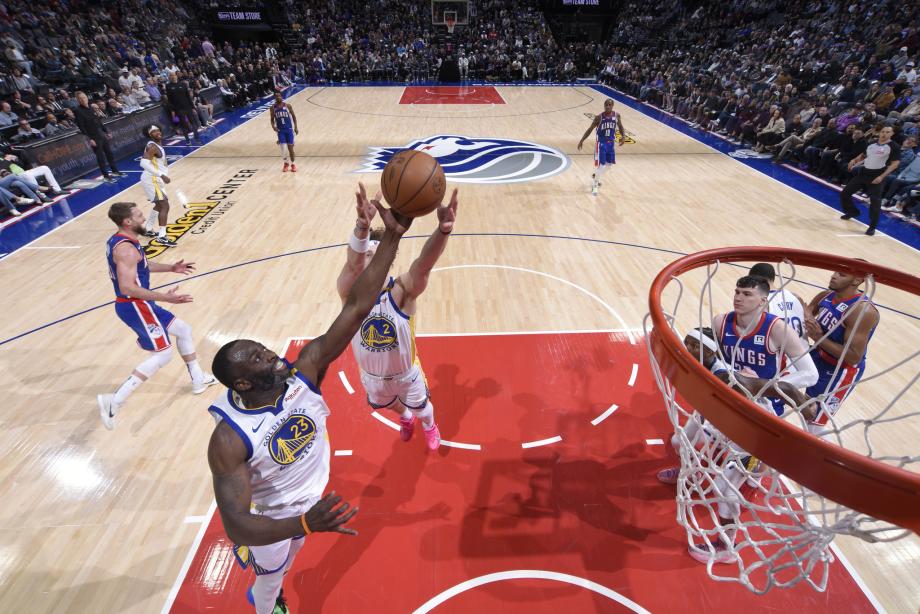 库里20分勇士四人20+大胜国王 升至西部第九