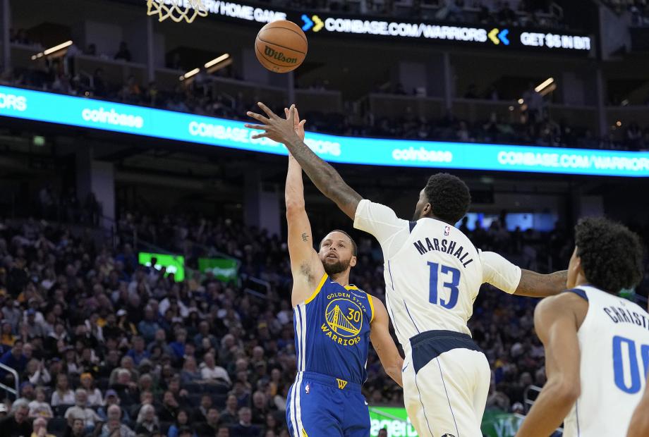 库里30+7波齐姆斯基17+13 勇士大胜独行侠