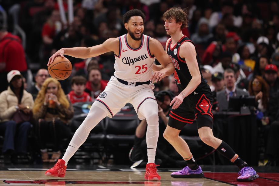 哈登30+6莱昂纳德复出17分 快船胜公牛