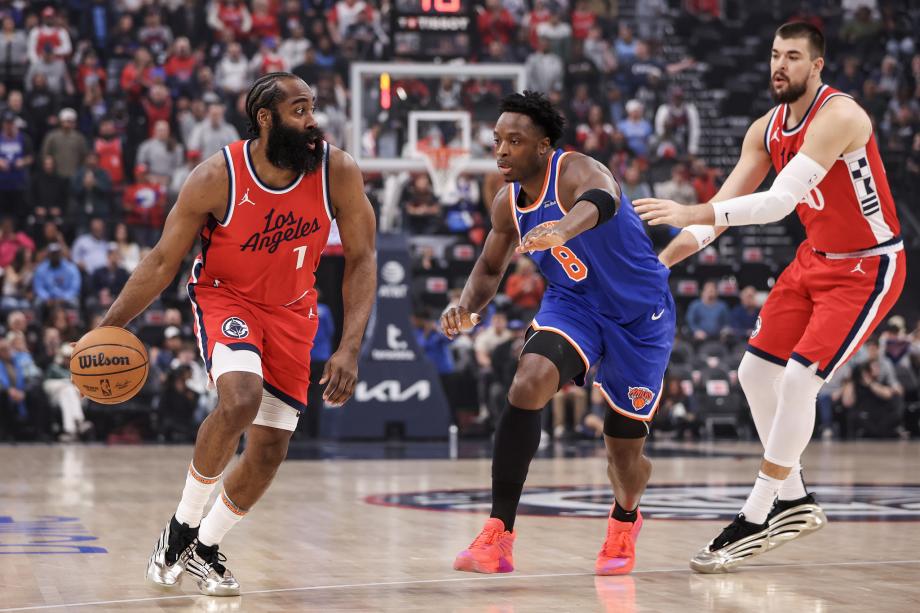 哈登27+7唐斯23+10 快船主场力克尼克斯