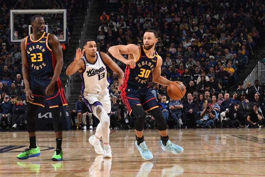 库里4000记三分里程碑 勇士大胜国王豪取六连胜